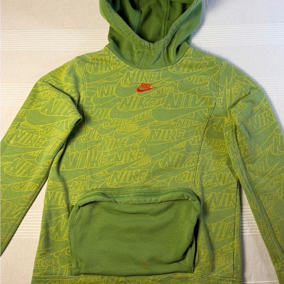 Nike Kids Green Hoodie - Picture 4 of 10
